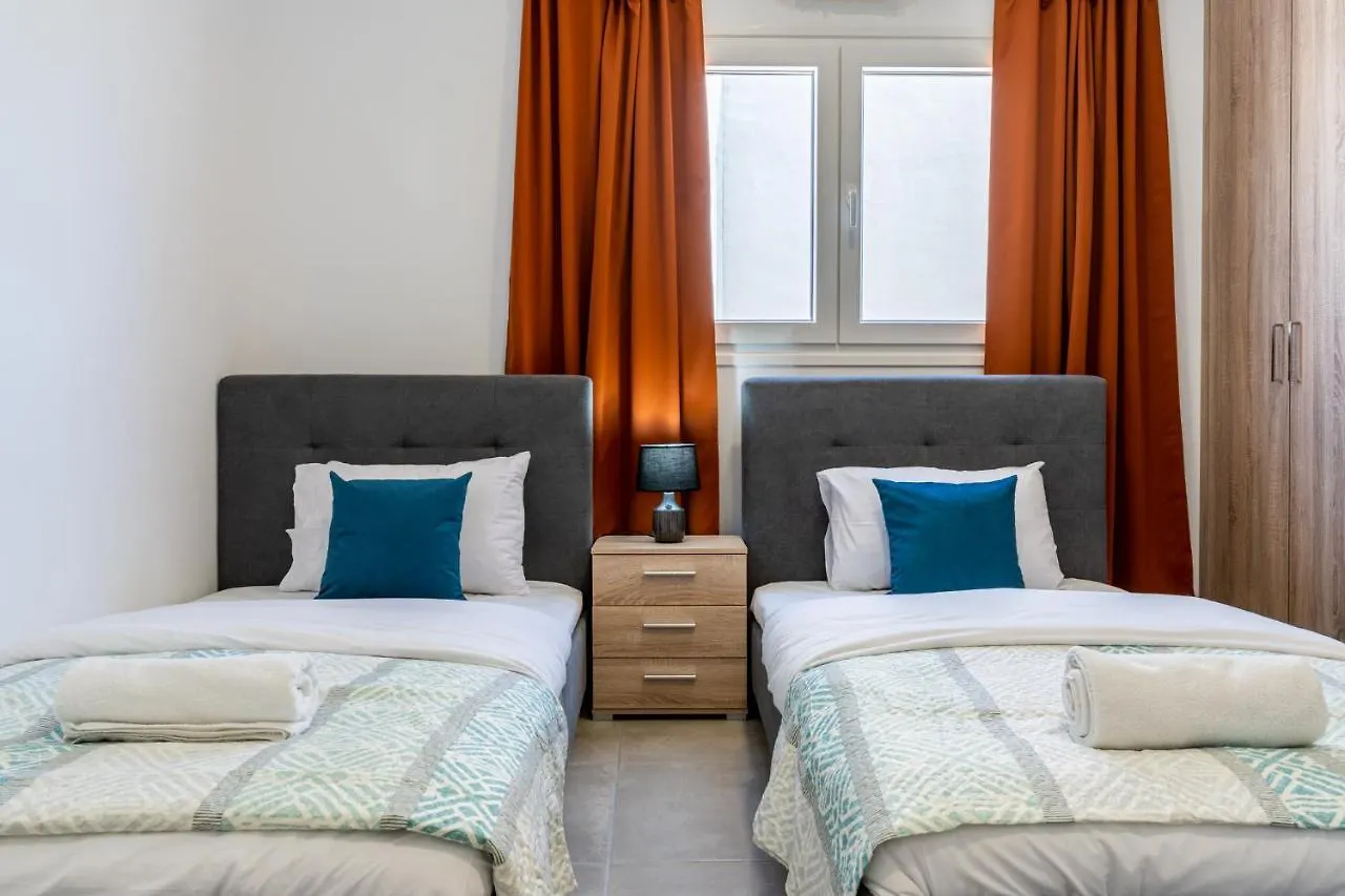 Olive 2-Bedroom Apartment In Larnaca